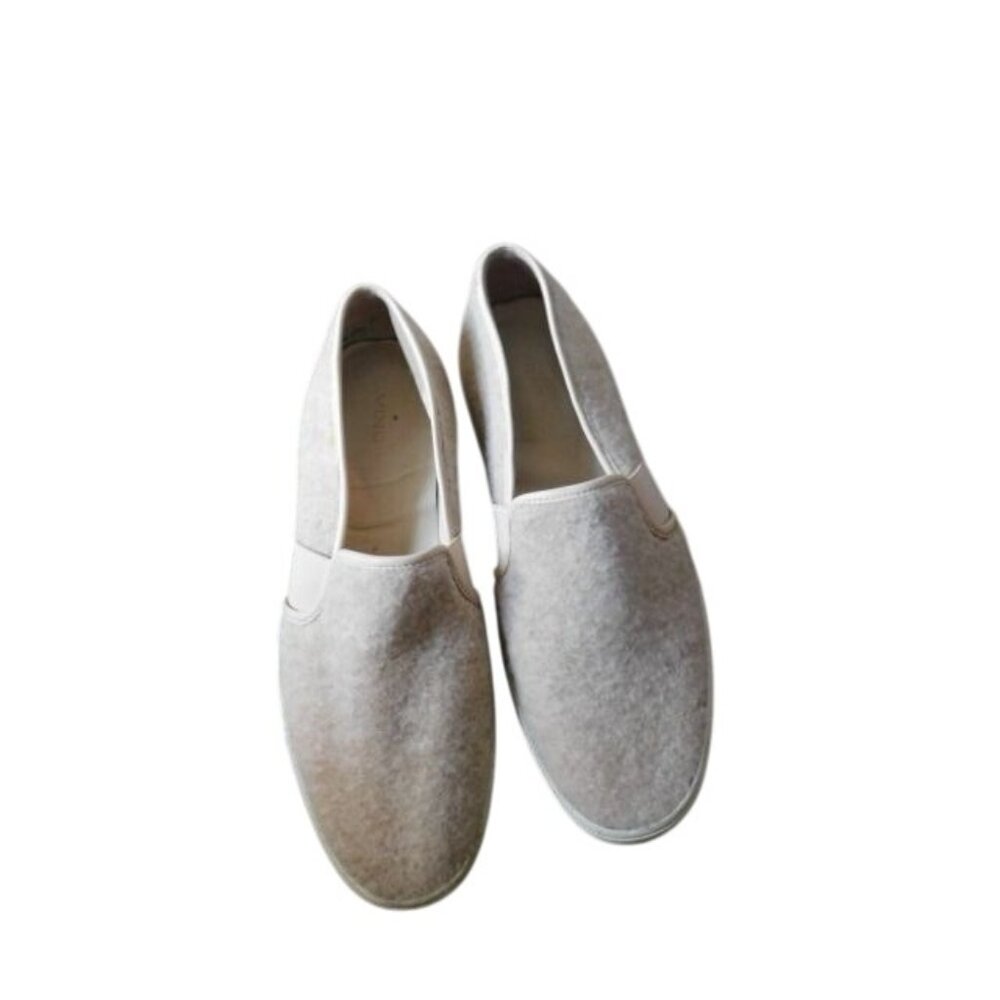 Vince. Size 9.5 Wooley Slip On Style Casual Shoes